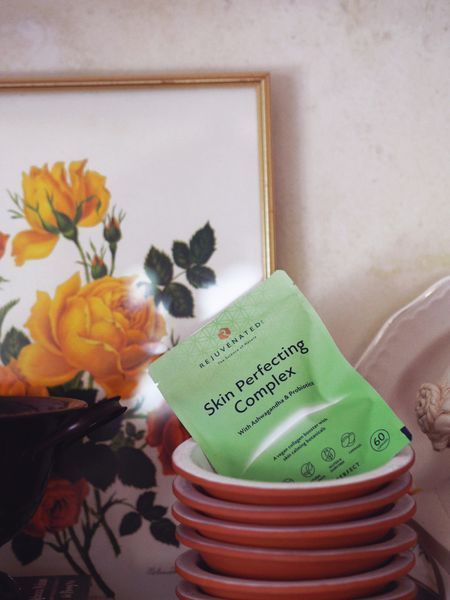 Комплекс для ідеальної шкіри, 60 капсул, SKIN PERFECTING COMPLEX Rejuvenated REJ-4050 фото